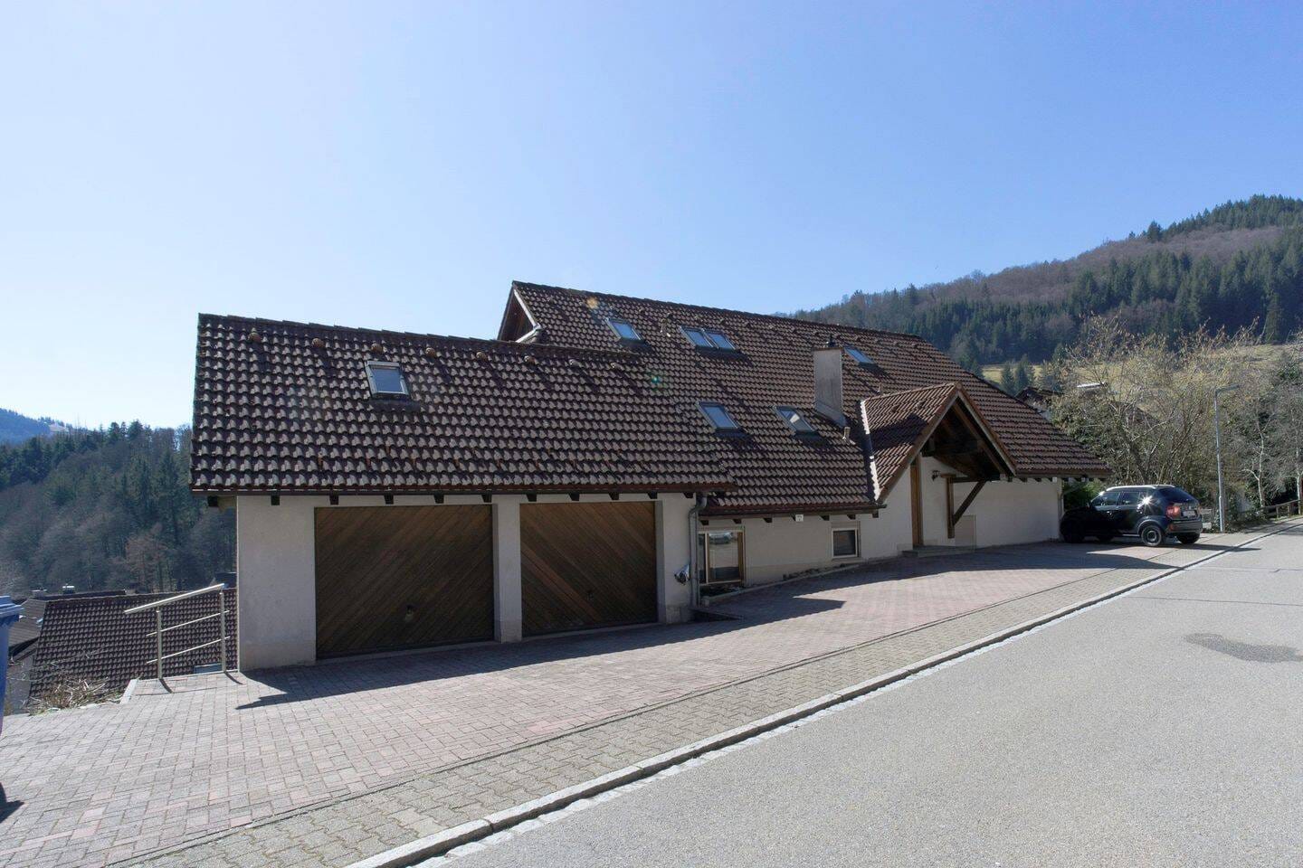 Immobilie in Aitern - Helle, geräumige 5 Zimmer Wohnung  in Aitern - Bild 1