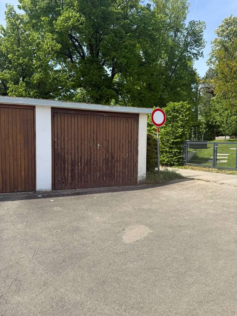Immobilie in Eningen unter Achalm - Charmantes Reihenmittelhaus mit Potenzial und traumhafter Aussicht - Bild 1