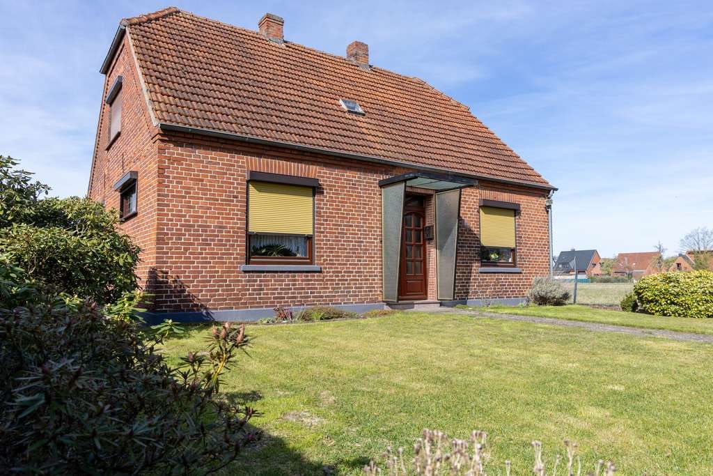 Immobilie in Weyhe - Aus alt mach Neu
- Einfamilienhaus mit Potenzial und großem Garten - Bild 2