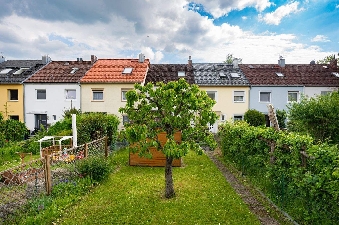 Immobilie in Rottendorf - Reihenmittelhaus in Rottendorf mit Garten, Garage & viel Gestaltungsspielraum - Bild 4