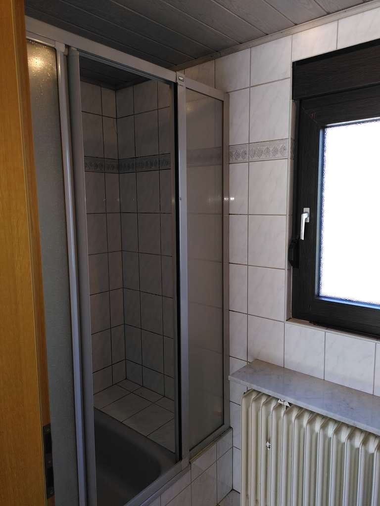 Immobilie in Weisenheim am Sand - Gewerbeobjekt mit Einfamilienhaus und Nebengebäude - Bild 2