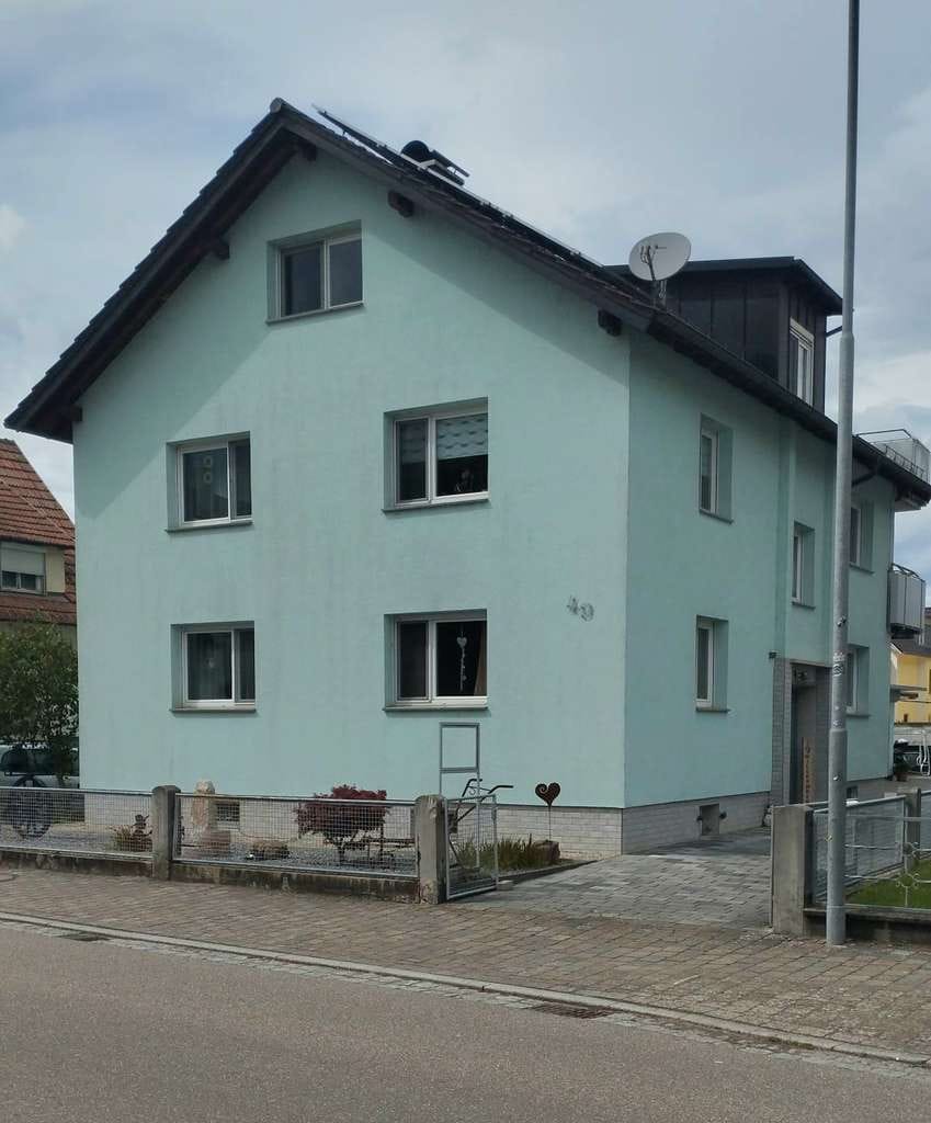 Immobilie in Rust - Drei Familienhaus in Rust, gesammt: 236 qm, Grundst. 728 qm, saniert,guter Zustand,Photovoltaik,Pool - Bild 0