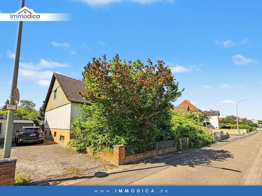Immobilie in Weisenheim am Sand - Einfamilienhaus mit großem Grundstück und Entwicklungspotenzial in Weisenheim am Sand - Bild 2
