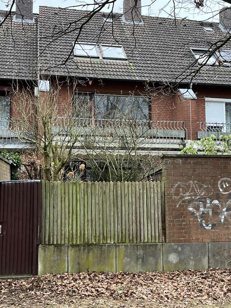 Immobilie in Langenhagen - Langenhagen-Stadtpark - Reihenhaus mit Terrasse, Balkon, TG-Platz - Bild 0