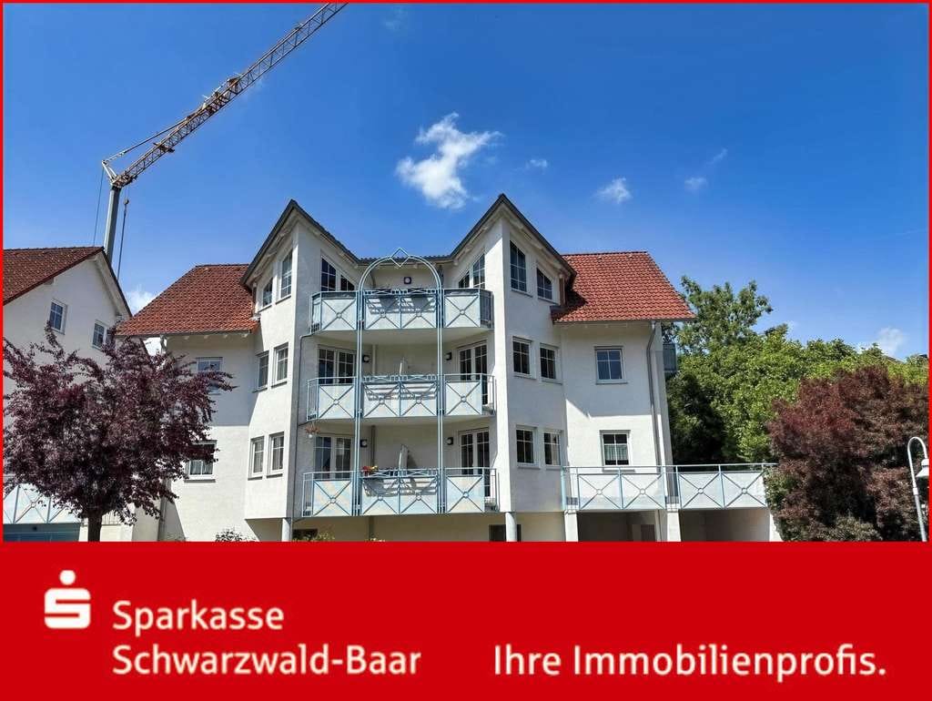 Immobilie in Donaueschingen - 4-Zi.-Dachgeschosswohnung mit zwei Balkonen und einem Tiefgaragenstellplatz - Bild 0