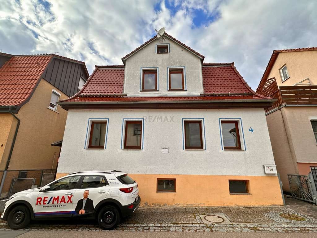 Immobilie in Rechberghausen - Viel Platz für Ihre Zukunft! 
Familienfreundliches Haus mit 6,5 Zimmer! - Bild 1