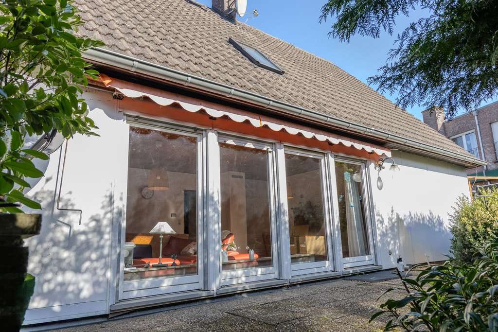 Immobilie in Emmerich am Rhein - Freistehendes Wohnhaus mit Garage und Souterrain in ruhiger Lage am Fuße des Eltenbergs - Bild 3