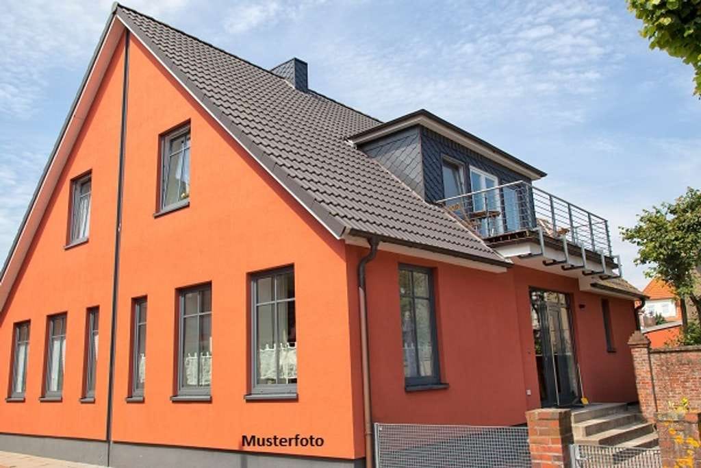 Immobilie in Medebach - 2-Familienhaus mit Garten, Garage und Stellplatz - Bild 0