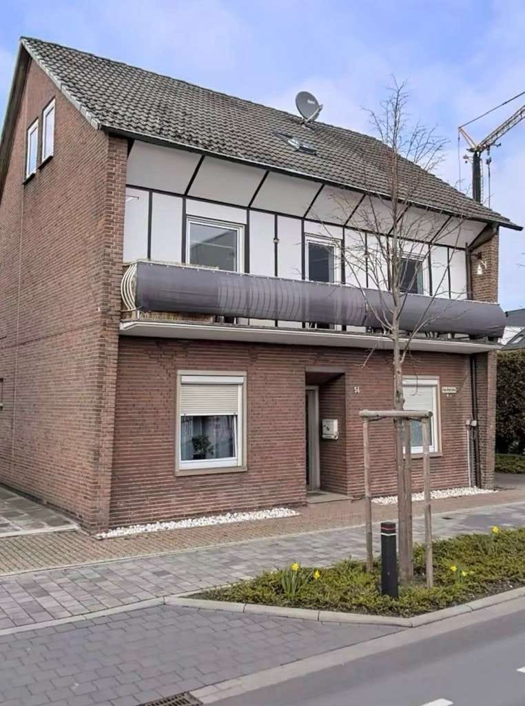 Immobilie in Rhede - Kapitalanlage mit Zukunft – Gepflegtes 6-Familienhaus in zentraler Lage von Rhede - Bild 0