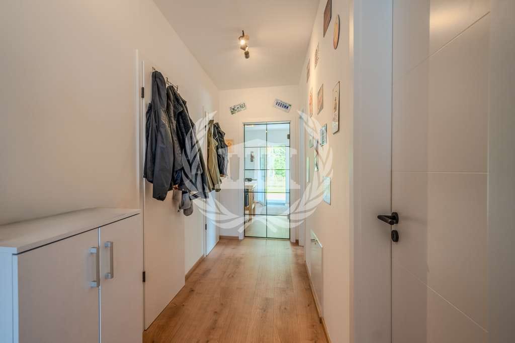 Immobilie in Kirchroth - KfW55: Traumhafte 3-Zi Gartenwohnung in von Kirchroth | Wärmepumpe | BJ 2025 | Stellplatz - Bild 1