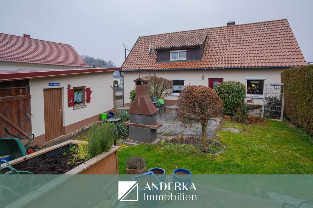 Immobilie in Gundremmingen - Gemütliches Zuhause mit Charakter, Garten und Doppelgarage! - Bild 0