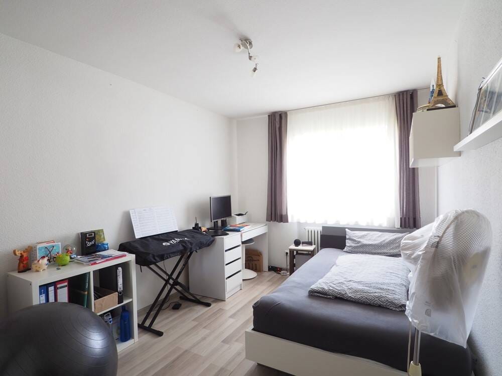Immobilie in Oppenau - ***Gepflegtes Zweifamilienhaus mit Ausbaupotential in ruhiger Lage von Oppenau-Ramsbach*** - Bild 4