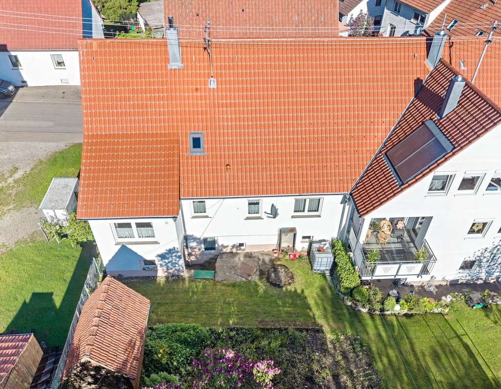 Immobilie in Meßstetten - Außen neu - Innen bereit für Neues - in Hossingen - Bild 1