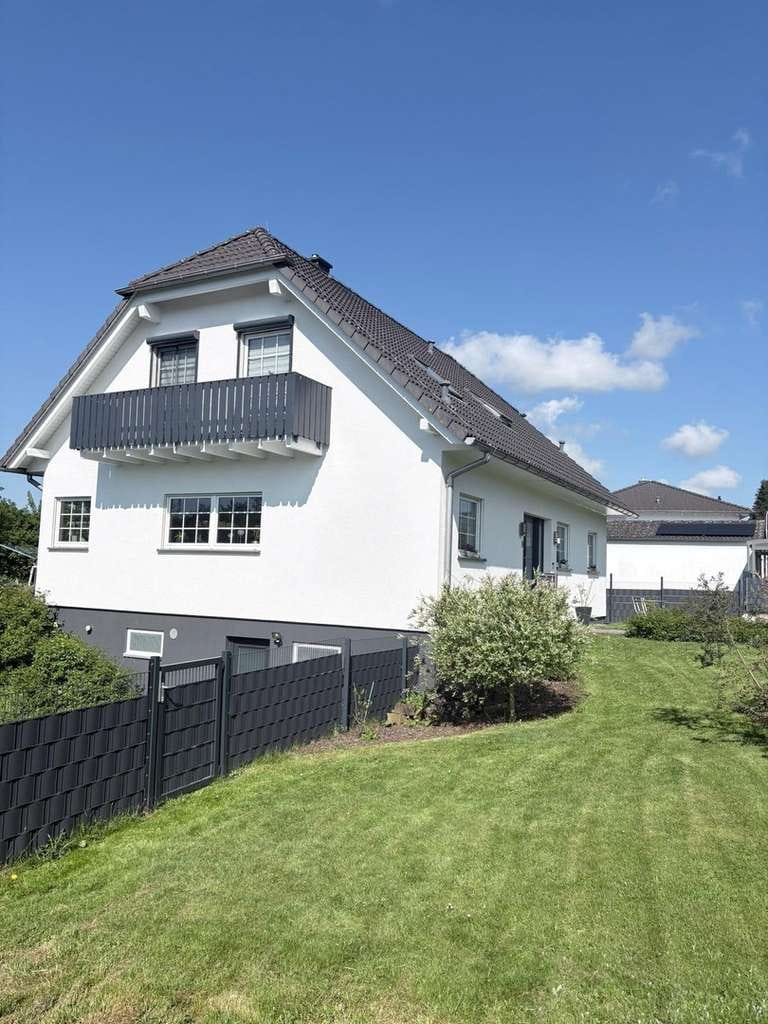 Immobilie in Steinebach an der Wied - Modernes Wohnen in excellenter Lage - Bild 2