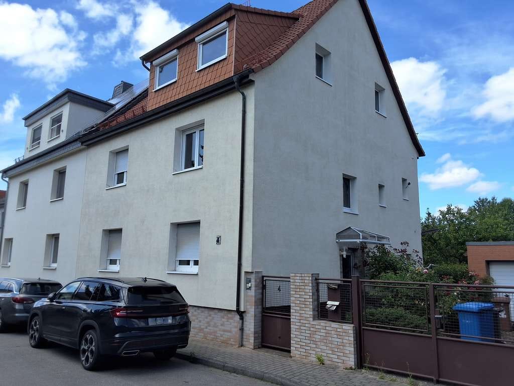 Immobilie in Flörsheim - Entwicklungsobjekt mit Potenzial – 1- bis 2-Familienhaus in Bahnhofsnähe von Flörsheim am Main - Bild 0