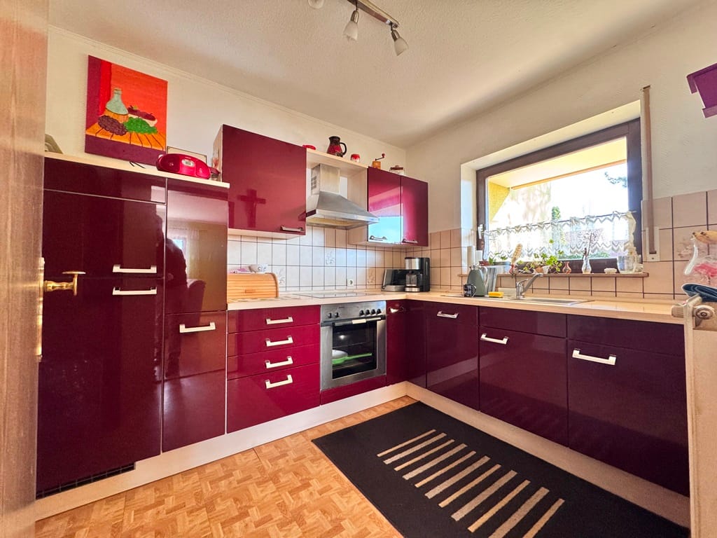 Immobilie in Erlenbach am Main - Helle und freundliche Drei-Zimmer-Eigentumswohnung mit Südterrasse - Bild 2