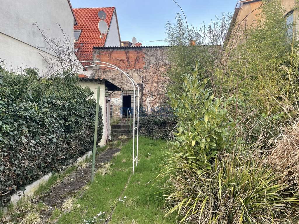 Immobilie in Eppelheim - Das hat Potential: 
Dreifamilienhaus mit Scheune, zusätzlicher Bebaubarkeit 
und 2 Garagen! - Bild 4
