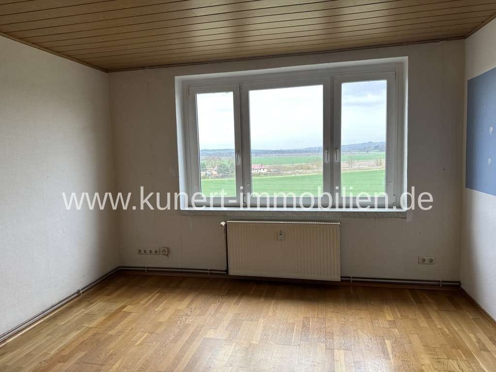 Immobilie in Gerbstedt - Große, bezugsfreie Eigentumswohnung (Renovierungsbedarf) mit zusätzlicher Wohneinheit in Friedeburg - Bild 3