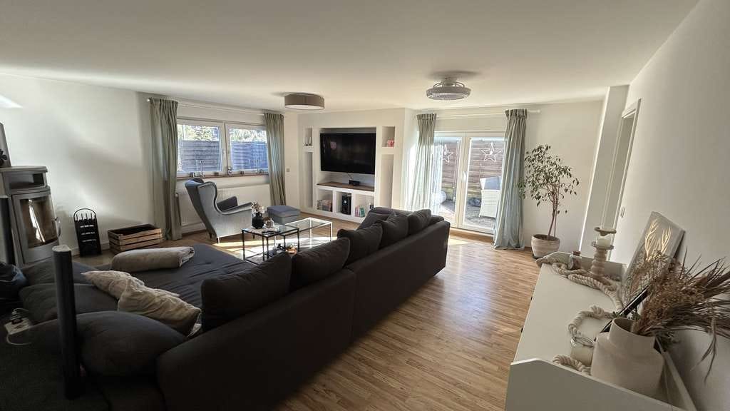Immobilie in Morsbach - Eugenienthaler Straße 27, 51597 Morsbach - Bild 2