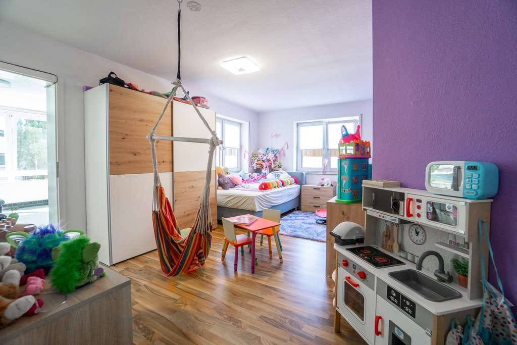 Immobilie in Krauchenwies - Attraktive 4-Zimmer-Erdgeschosswohnung mit Terrasse und drei Garagen - Bild 4