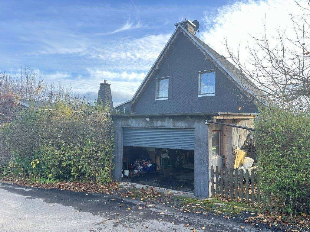 Immobilie in Saalburg-Ebersdorf - Schönes Einfamilienhaus mit Wintergarten, Salzwasserpool, Blockheizkraftwerk usw. - Bild 3