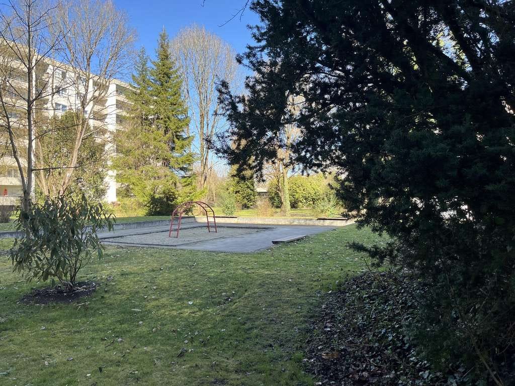 Immobilie in Puchheim - Provisionsfrei -  helle 3,5-Zimmer-Wohnung 6.OG mit 2 Loggien und herrlichem Blick - Bild 4