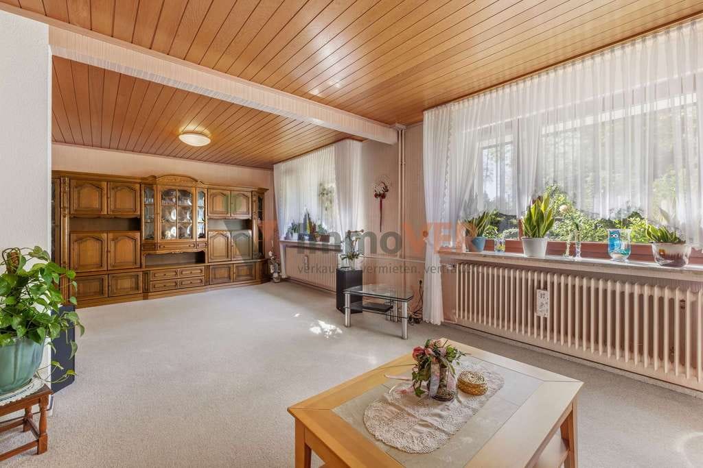 Immobilie in Verden (Aller) - Freistehendes Einfamilienhaus mit Charakter und großem Entwicklungspotenzial - Bild 0