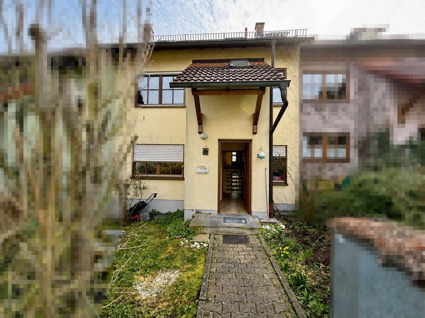 Immobilie in Erlabrunn - Ruhig wohnen vor den Toren Würzburgs -  Reihenmittelhaus mit Garten, Garage und Stellplatz - Bild 1