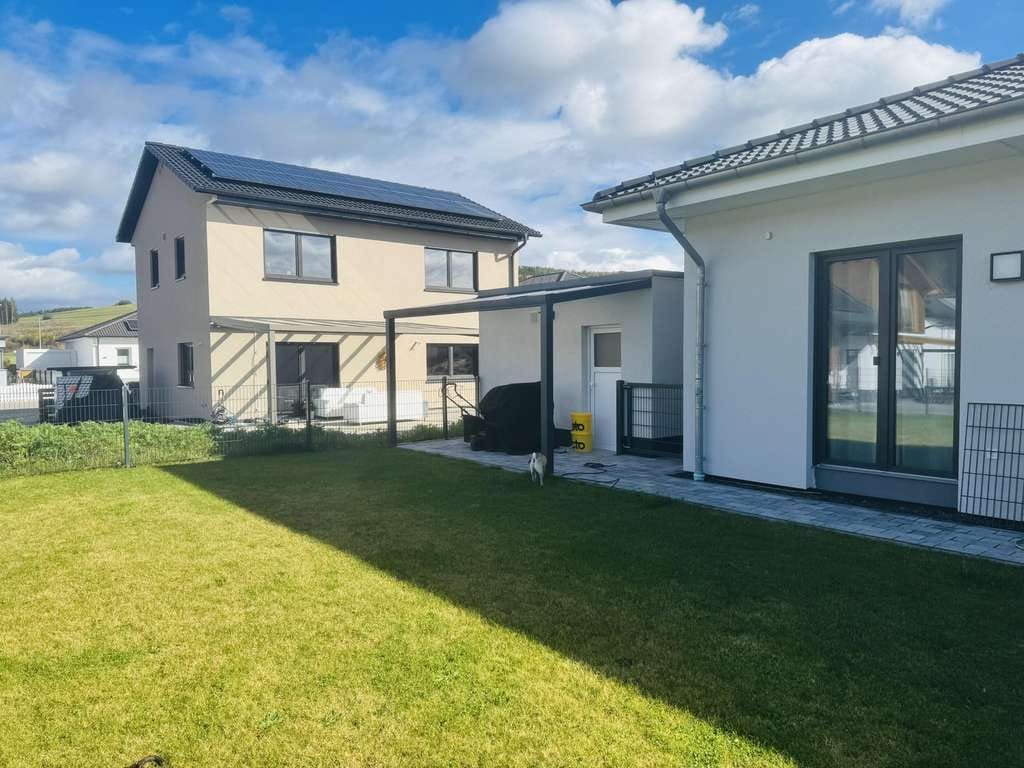 Immobilie in Geisingen - Moderner Bungalow - hochwertig ausgestattet, energieeffizient und naturnah - Bild 2