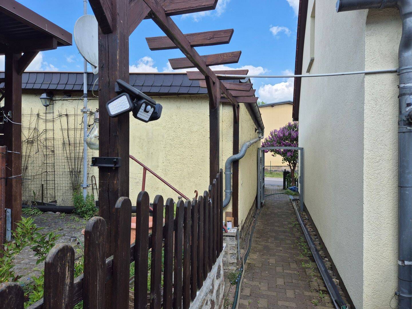 Immobilie in Prenzlau - kleines, ländliches Einfamilienhaus (Doppelhaushälfte) mit Nebengebäuden in 17291 Uckerfelde, OT Falkenwalde - Bild 3