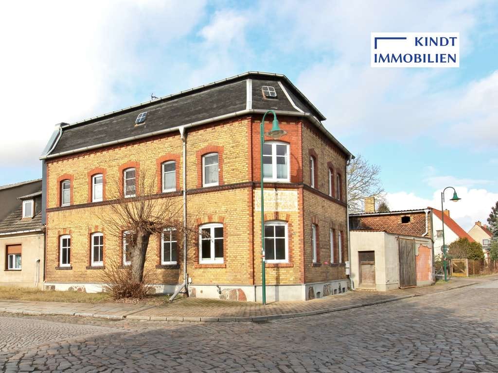 Immobilie in Niedergörsdorf - Imposanter Backsteinbau mit Hof, Remise, Garage und Garten - Bild 0