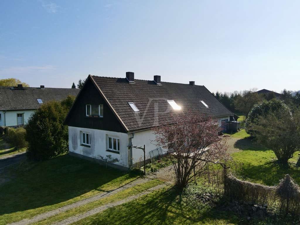 Immobilie in Fünfseen - Seltenheit: Großzügiges Grundstück mit altem Bauernhaus mit Entwicklungspotenzial, in Malchow - Bild 1