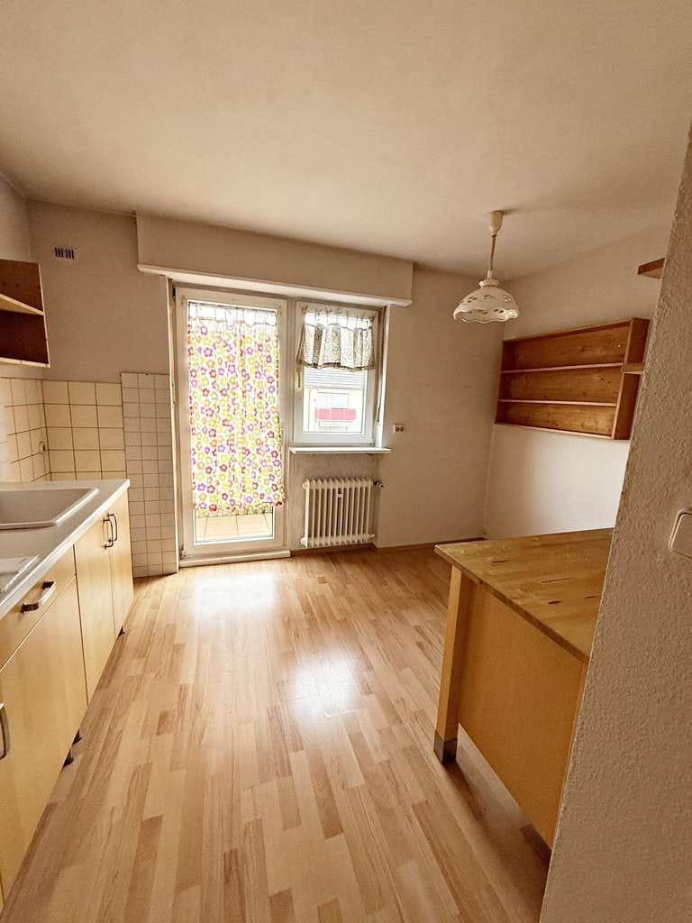 Immobilie in Landau in der Pfalz - Landau: helle Wohnung mit 2 Balkone, Mansarde und Garage - Bild 0