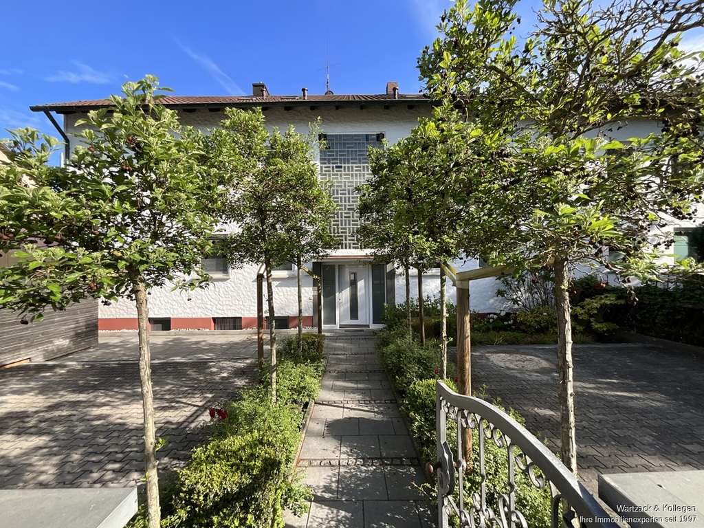 Immobilie in Cadolzburg - Sehr gepflegtes und 
komplett vermietetes 6-Familienhaus 
in Cadolzburg / Wachendorf - Bild 3