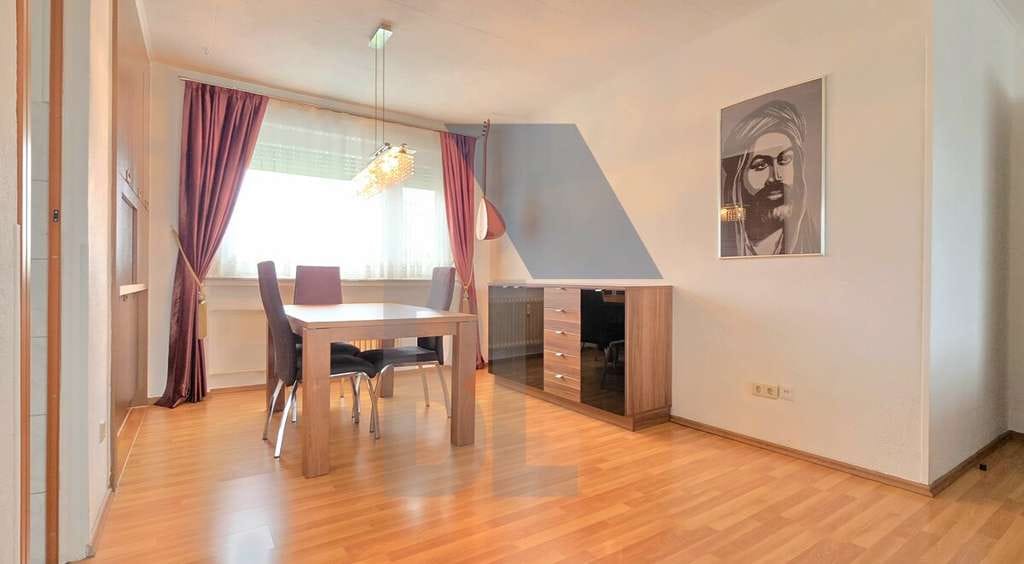 Immobilie in Kieselbronn - Helles Zuhause mit Balkon – großzügige 4-Zimmer-Wohnung in gepflegtem Wohnumfeld - Bild 1