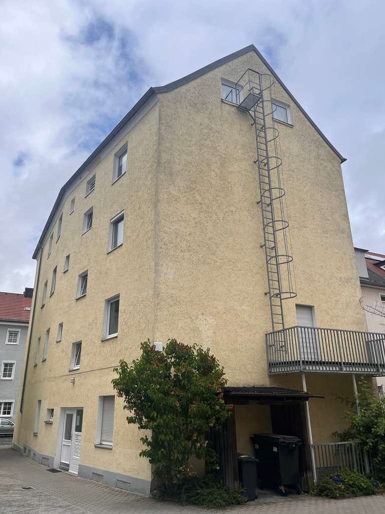 Immobilie in Weiden in der Oberpfalz - DIY 3-Zimmer Wohnung in Weiden-Stadtmitte - Bild 1