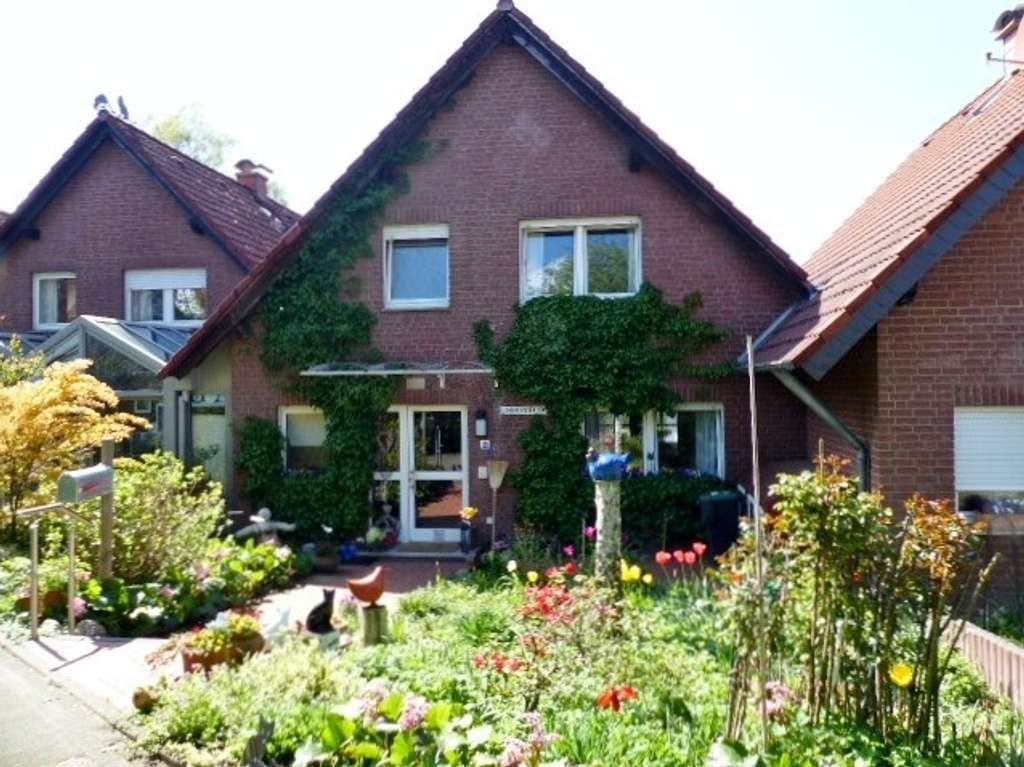 Immobilie in Oerlinghausen - Gepflegtes Reihenmittelhaus im Herzen von Oerlinghausen - Bild 1
