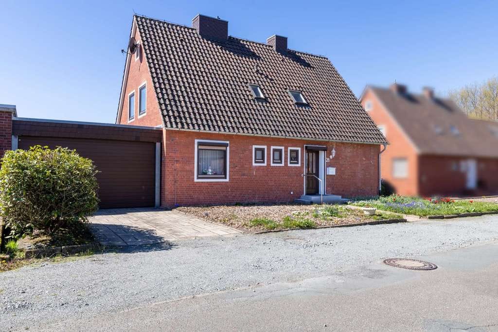 Immobilie in Kutenholz - EFH mit großem Garten & Garage nahe Stade – ruhig gelegen in Kutenholz mit viel Potenzial - Bild 0