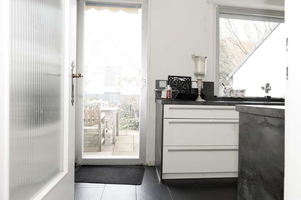 Immobilie in Düsseldorf - Charmante Doppelhaushälfte mit Garten, Einliegerwohnung & Erbpacht in Vennhausen - Bild 3