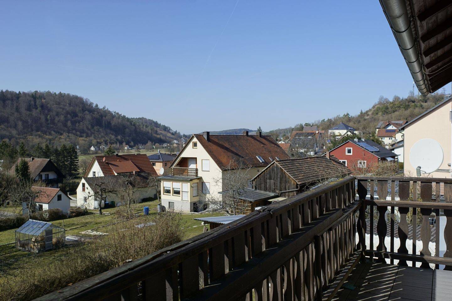 Immobilie in Schmidmühlen - Gepflegtes und großzügiges Zweifamilienhaus -  schönes Grundstück / Garage / Keller / Nebengebäude - Bild 4