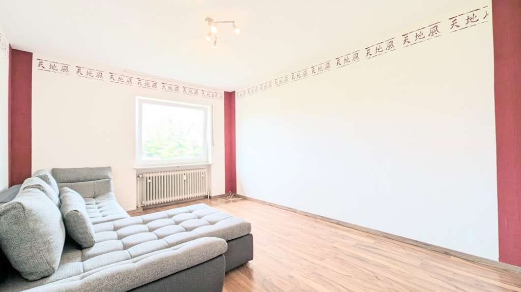 Immobilie in Hummeltal - FÜR KAPITALANLEGER/EIGENNUTZER: 2-Zimmer-Eigentumswohnung mit Einbauküche & Carport in ruhiger Lage! - Bild 2