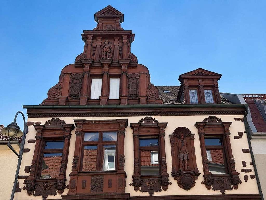 Immobilie in Schwetzingen - Wohn-und Geschäftshaus mit historischer Renaissancefassade und Entwicklungspotenzial in Schwetzingen - Bild 2