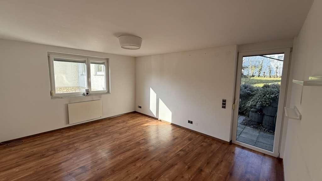 Immobilie in Neuhausen auf den Fildern - „Die pfiffige top sanierte 3 Zimmer Wohnung mit Terrasse in ruhiger Lage!„ - Bild 1