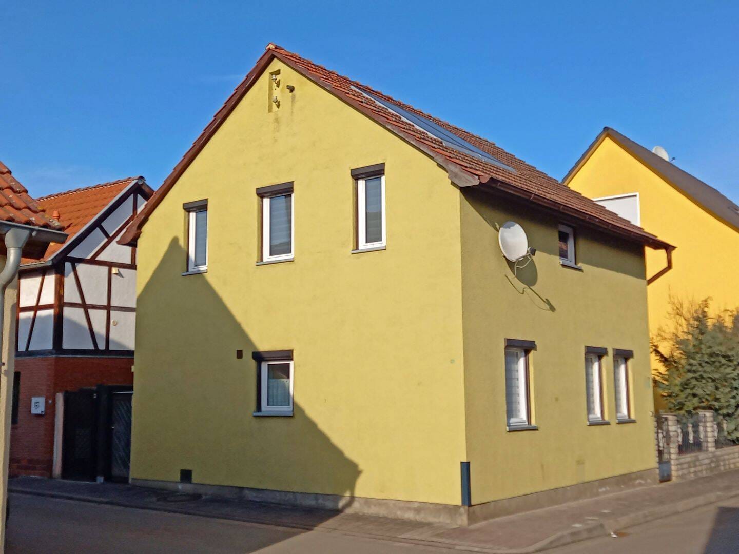 Immobilie in Nesse-Apfelstädt - Häuschen mit Garten ...im beliebter Lage westlich von Erfurt - 20 Min. bis Erfurt Altstadt - Bild 1
