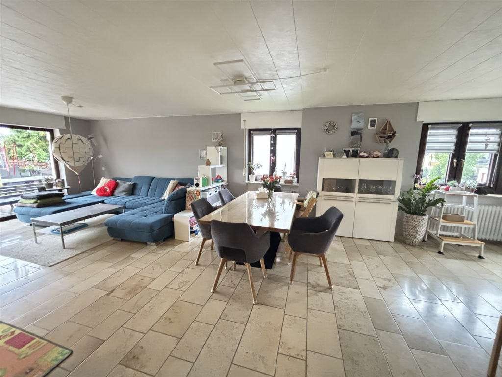 Immobilie in Neckarwestheim - VBU Immobilien - Wohn(t)raum für eine Familie! - Bild 1