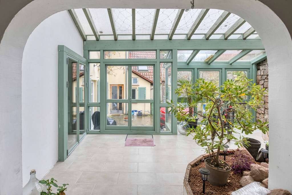 Immobilie in Dreisen - Ein Haus mit Charme und Stil zum Einziehen und wohlfühlen! - Bild 0