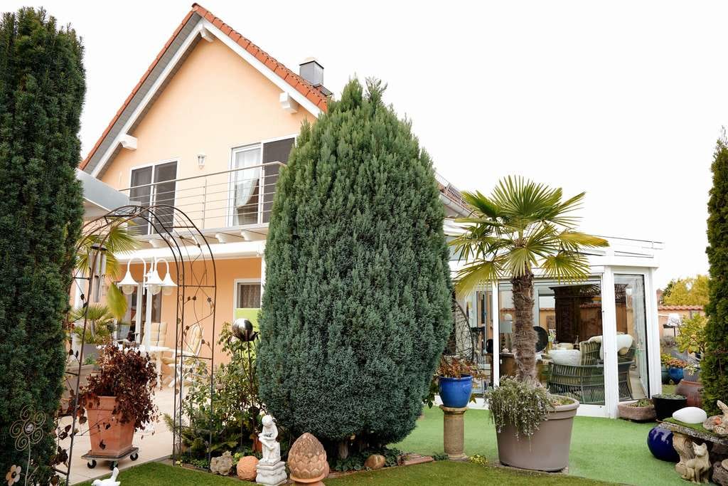 Immobilie in Flörsheim-Dalsheim - Großzügiges Einfamilienhaus mit Garten - Bild 2
