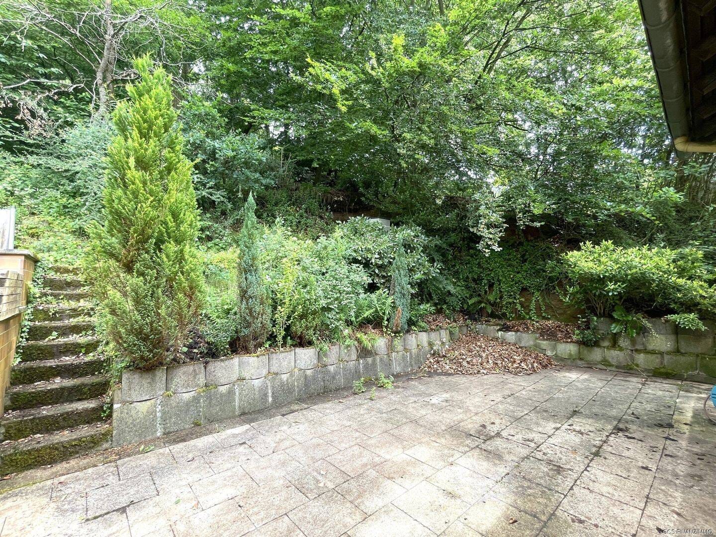 Immobilie in Kordel - Doppelhaushälfte mit Weitblick für die junge Familie - ruhige Lage, Terrasse, Balkon und Garage - Bild 4