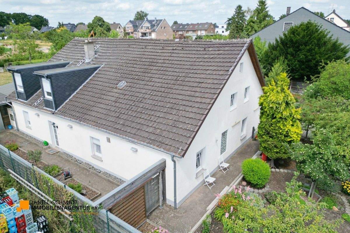 Immobilie in Rheinberg - Zuhause mit Zukunft - Ihr Zweifamilienhaus in Rheinberg - Bild 0