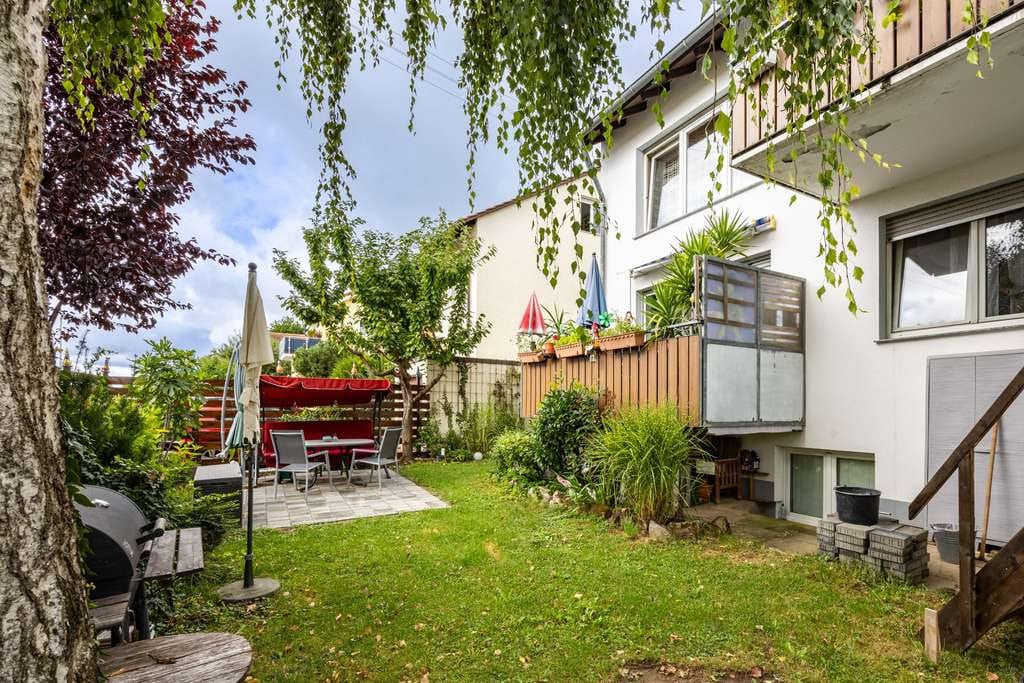Immobilie in Möglingen - Sixties Haus, vier Parteien - Bild 1